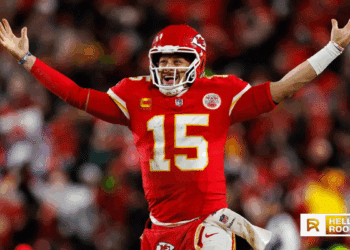 Patrick Mahomes leads the Kansas City Chiefs into a prime-time matchup against the Washington Commanders on Monday night.