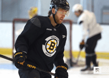 David Pastrnak of the Boston Bruins looks to score his 400th career goal against the Toronto Maple Leafs.