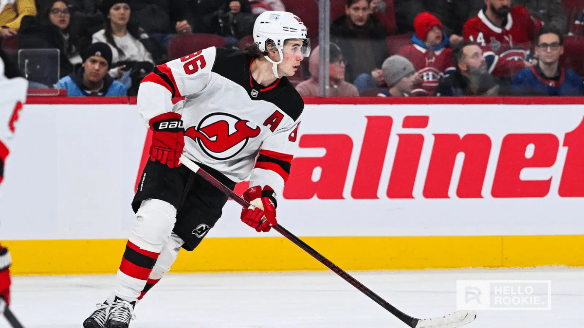 Jack Hughes of the New Jersey Devils looks to extend his goal streak as the Canadiens visit Prudential Center.