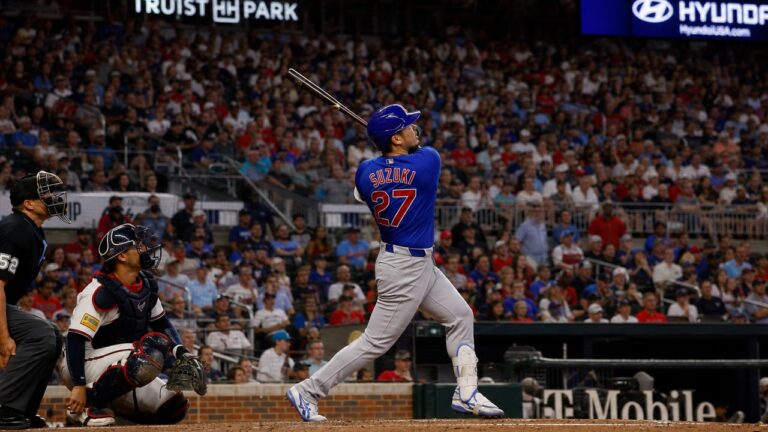 Seiya Suzuki hitting for the Chicago Cubs