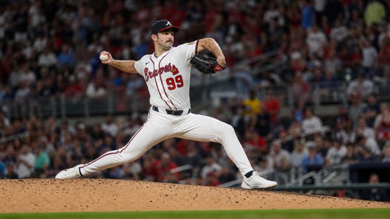 Spencer Strider pitching for the Atlanta Braves