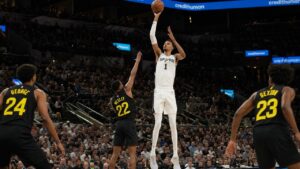 Victor Wembanyama in action for the San Antonio Spurs