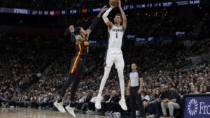 Victor Wembanyama in action for the San Antonio Spurs