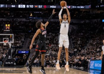 Victor Wembanyama rising up for a jump shot for the San Antonio Spurs
