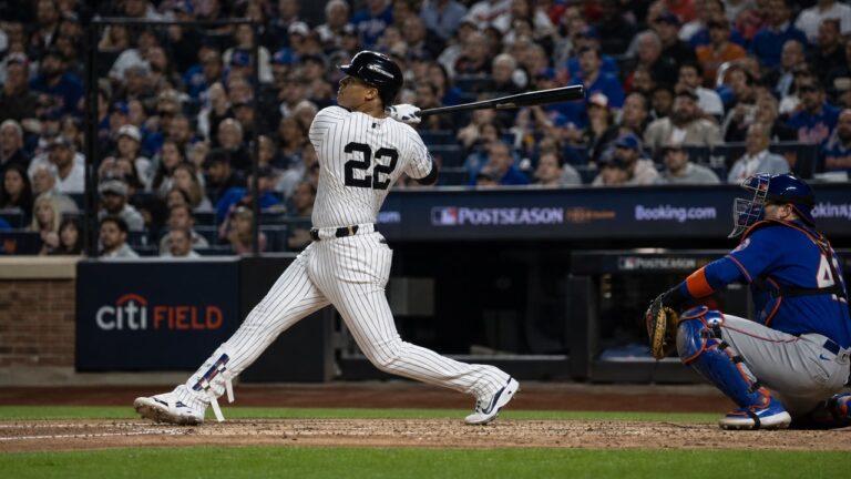 Juan Soto swinging for the New York Yankees at Citi Field