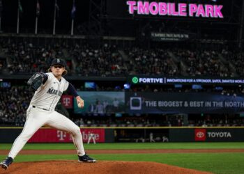 Emerson Hancock pitching for the Seattle Mariners at T-Mobile Park