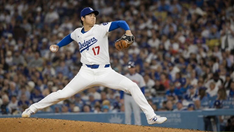 Shohei Ohtani in full pitching delivery for the Los Angeles Dodgers