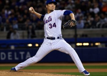 Kodai Senga pitching for the New York Mets at Citi Field