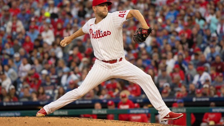 Zack Wheeler pitching for the Philadelphia Phillies at Citizens Bank Park