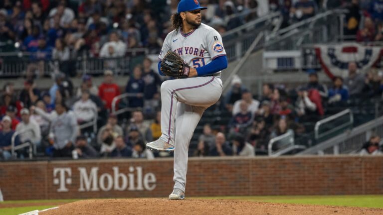 Freddy Peralta pitching for the New York Mets