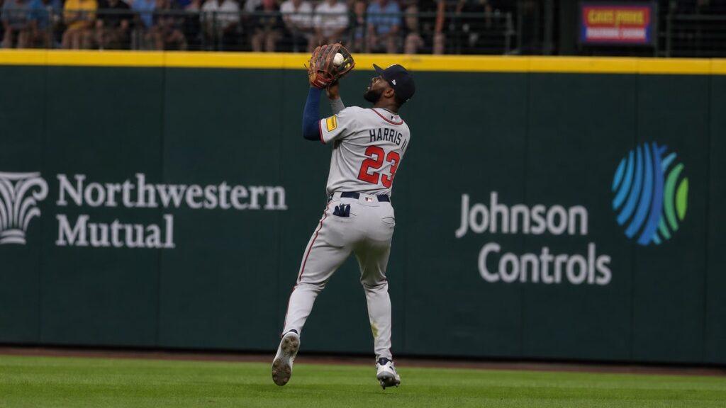 Michael Harris II fielding for the Atlanta Braves against the Milwaukee Brewers