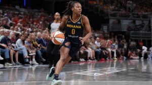 Kelsey Mitchell driving to the basket for the Indiana Fever