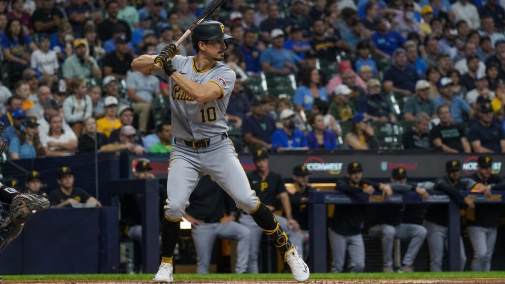 Bryan Reynolds batting for the Pittsburgh Pirates against the Milwaukee Brewers