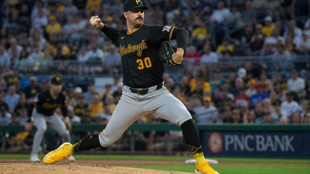 Paul Skenes pitching for the Pittsburgh Pirates