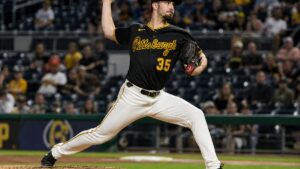 Braxton Ashcraft pitching in action for the Pittsburgh Pirates