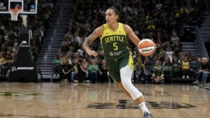 Gabby Williams driving to the basket for the Seattle Storm