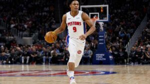 Ausar Thompson driving to the basket for the Detroit Pistons