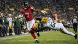 Bijan Robinson in action for the Atlanta Falcons