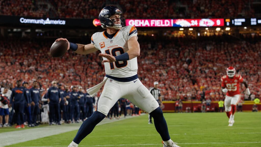 Bo Nix throwing a pass for the Denver Broncos against the Kansas City Chiefs on Monday Night Football