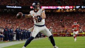Bo Nix throwing a pass for the Denver Broncos against the Kansas City Chiefs on Monday Night Football