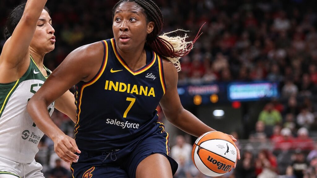 Aliyah Boston driving to the basket for the Indiana Fever against the Toronto Tempo
