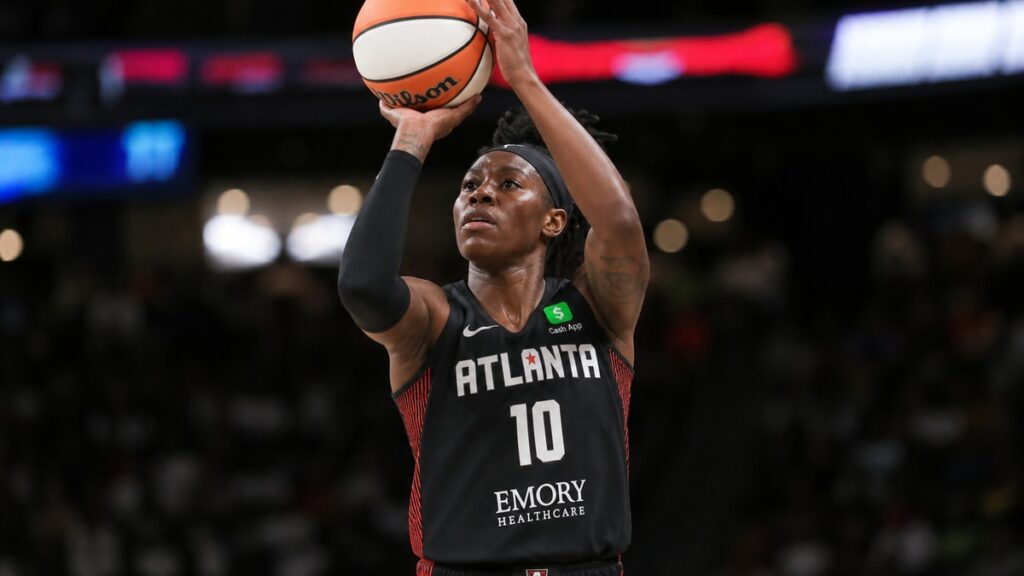 Rhyne Howard shooting a three-pointer for the Atlanta Dream against the New York Liberty